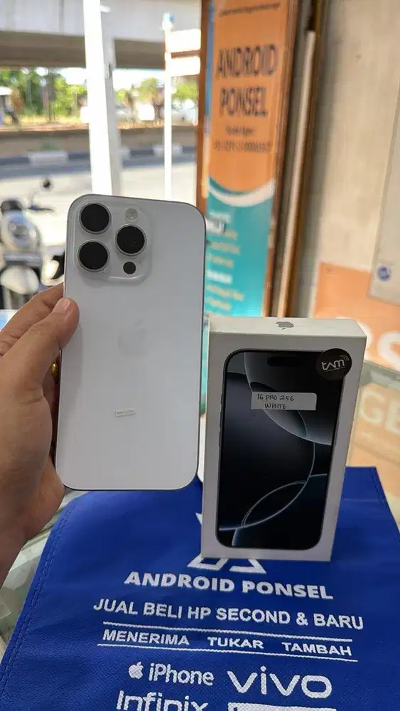 IPHONE 16 PRO IBOX 256GB BH 91% MULUS TAMPA LECET DAN JAMUR TANGAN 1