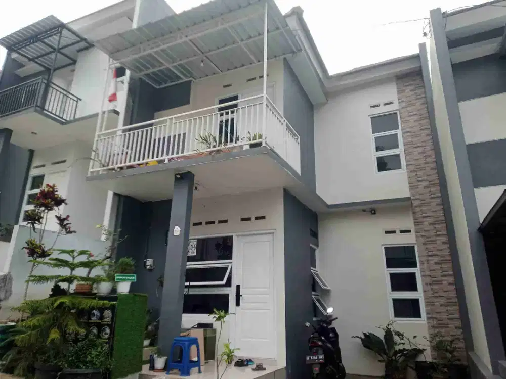 Jual Rumah 2 Lt ,Dekat Kampus