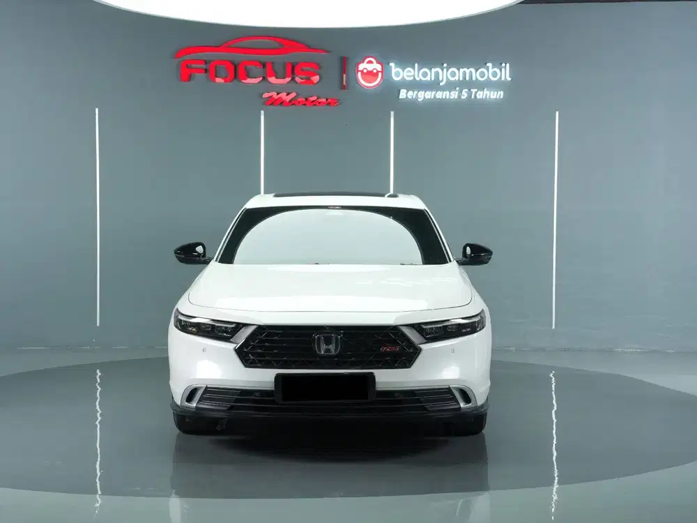 Honda Accord 2.0 RS E-HEV Hybrid Sensing Putih Mutiara 2024 Like New
