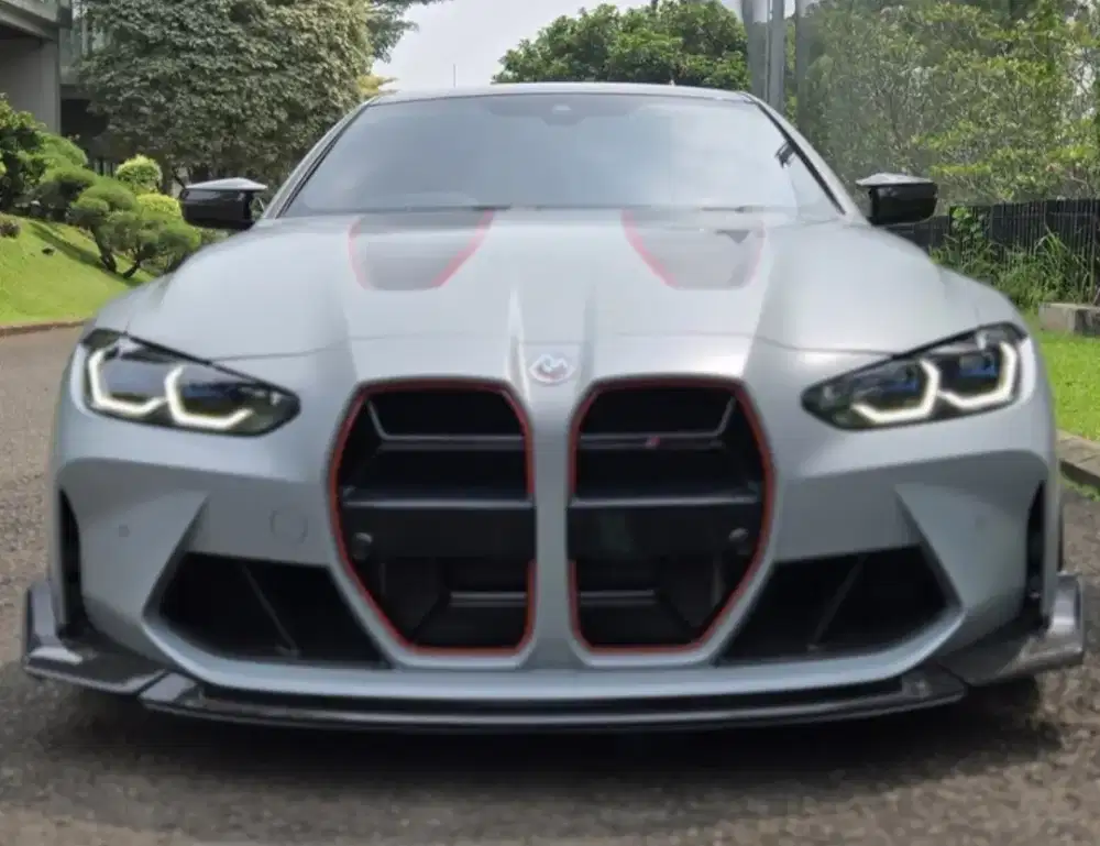 BMW M4 CSL 2023