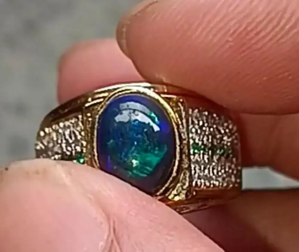 Black opal etiopia