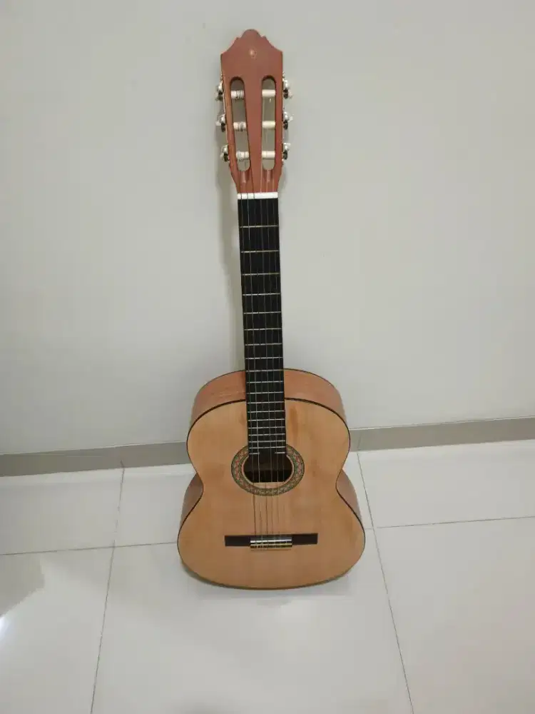 JUAL Gitar nylon YAMAHA C30M nepis