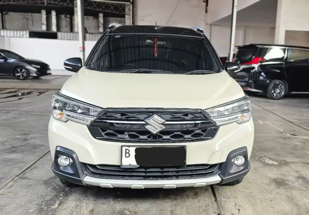 Suzuki XL7 XL 7 Alpha Hybrid AT 2023 Savana Ivory Mulus Tangan 1 Gress