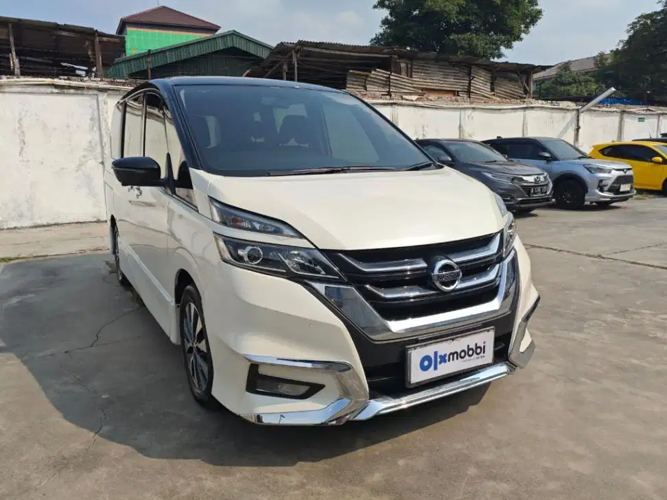 Nissan Serena 2.0 Highway Star Bensin-AT 2022