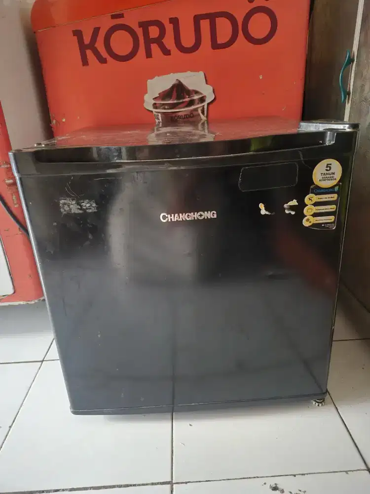 Kulkas mini portable Changhong orisinil segel