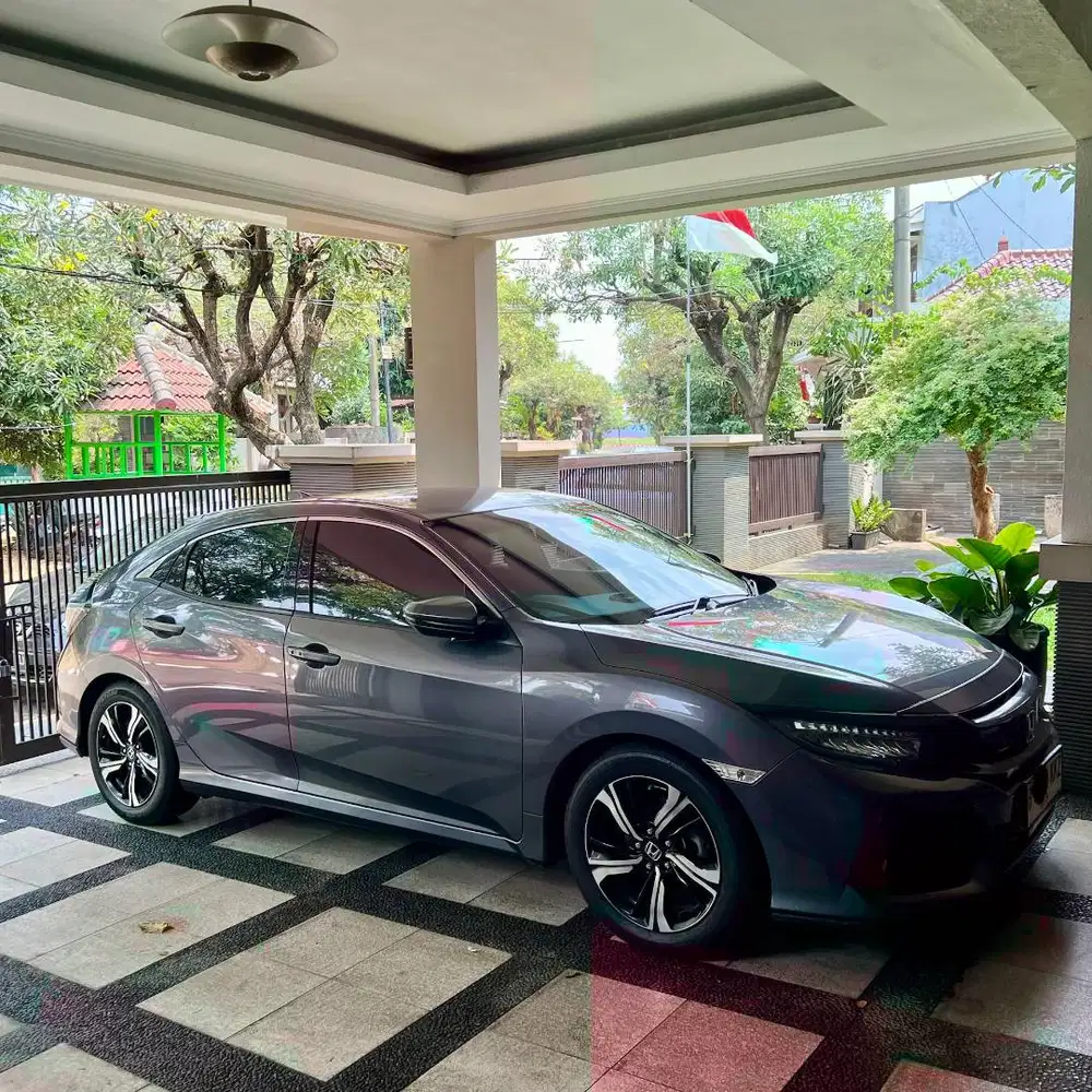 Honda Civic Turbo Hatchback 2018 Low KM