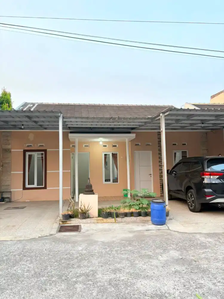 Dikontrakkan Rumah Griya Borobudur Tembalang