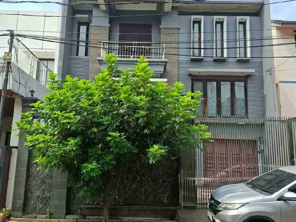 Dijual Rumah Citra Garden 2 ex, 10x19, 2.5 lt, split level, 4+1 kt, 4+1 km, shm
