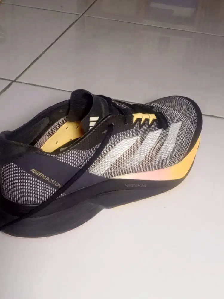 Adidas Adizero Boston 12 M Size 44 – Bekas + Box