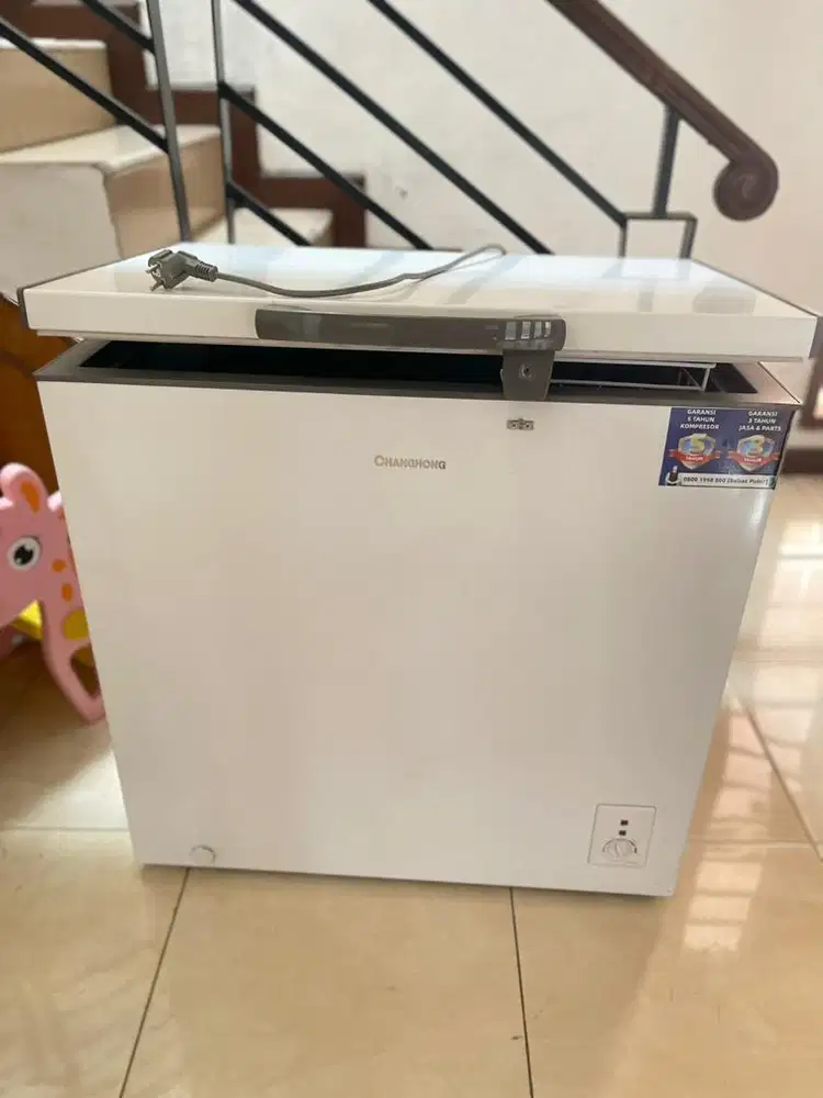 Dijual Freezer Changhong FCF266DW Mulusss bangett