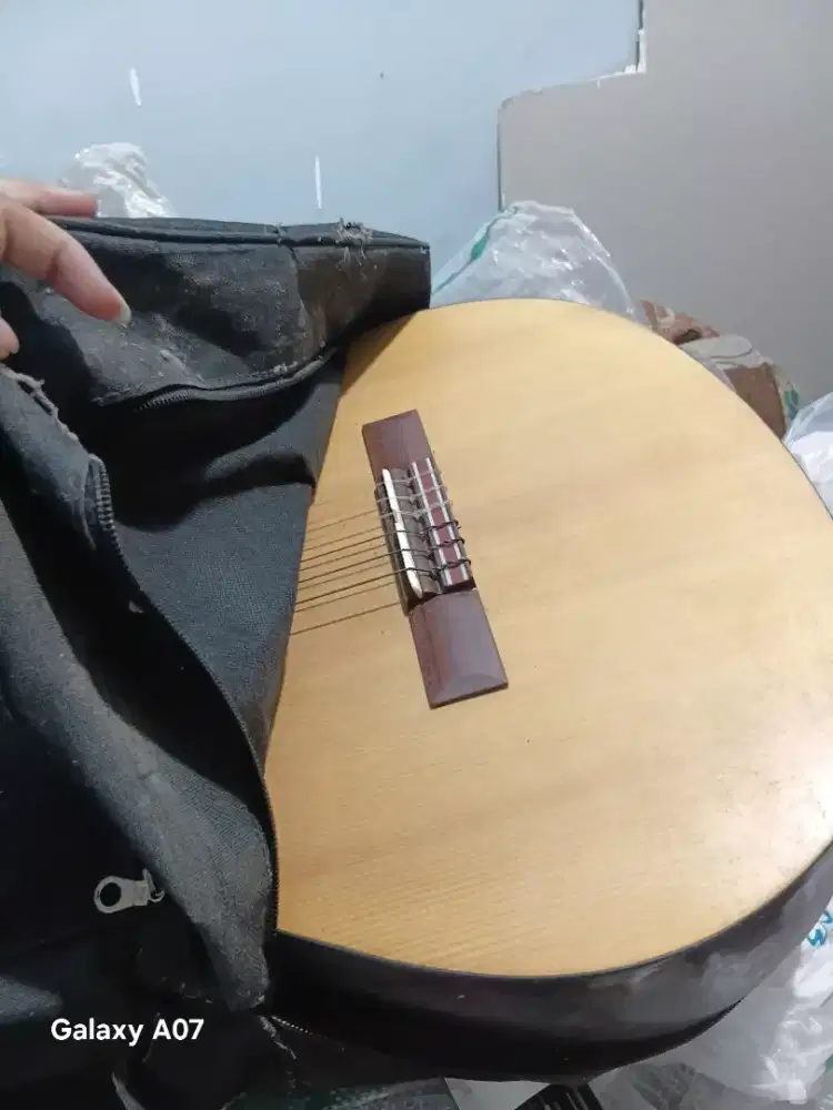 Jual Gitar Akustik