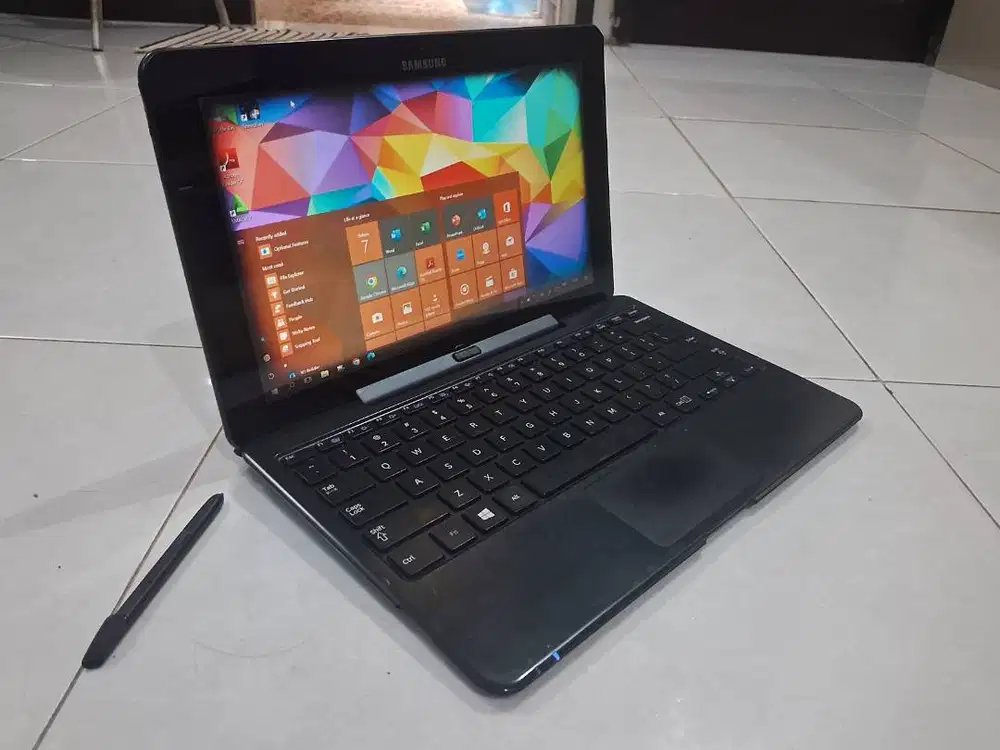 Core i5 Touch Screen SSD 128GB 4GB Samsung Laptop Tablet 2in1 Win Ori