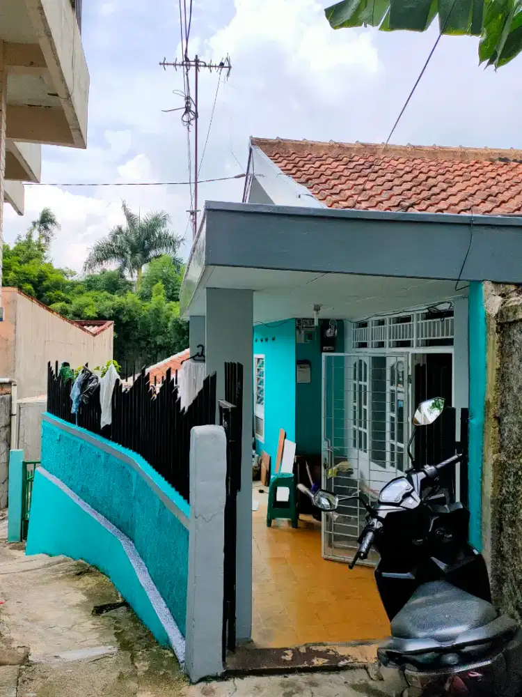 Disewakan Rumah Rp 20.000.000,- / tahun di Batu tulis - Balekambang