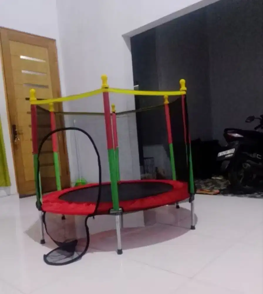 JM Trampolin D 140 cm (UP TO 100 KG)
