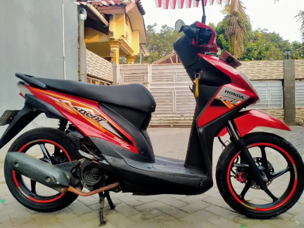 Honda Beat injeksi lengkap motor sehat keterangan detail dibawah