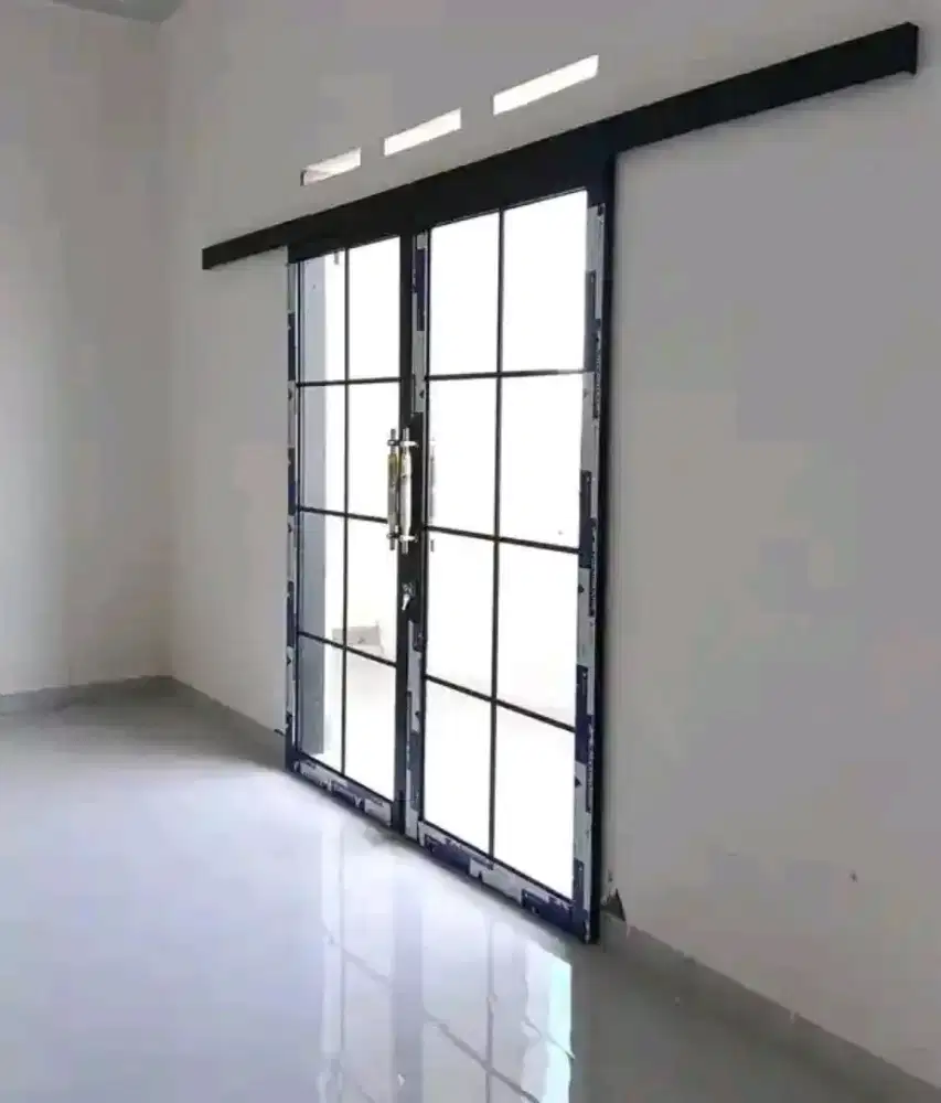 Kusen aluminium dan pintu kaca