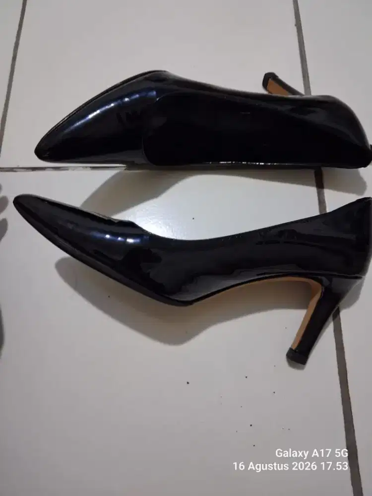 Sepatu wanita kondisi masih oke