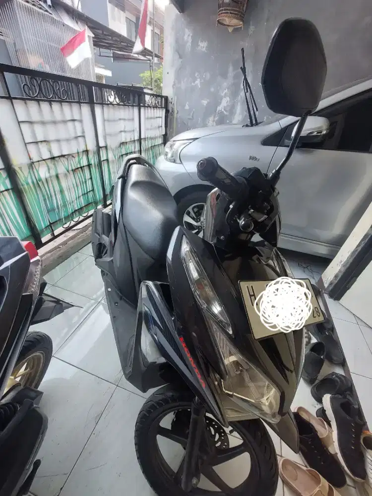 Dijual Vario CBS ISS 125cc tahun 2013 Istimewa KM rendah