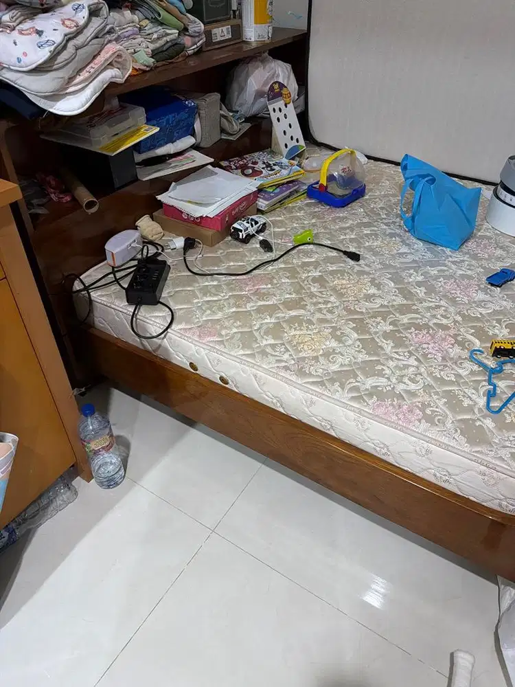 Divan Tempat Tidur Kayu Jati