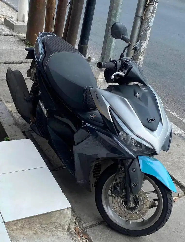 Aerox new Tahun 2021 Warna Basic Abu Abu