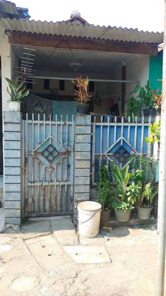 Dijual Rumah Kontrakan Apa Adanya