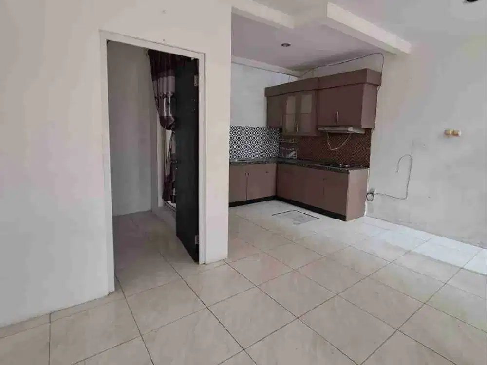 Dijual rumah 2 lt 6 x 12,5 m2 di Golden Palm dekat Sekolah Citra Kasih ada 3 kt 2 km shm Tenggara, listrik token, air pam, Ayo survei & siap huni!! Nego yuk!!