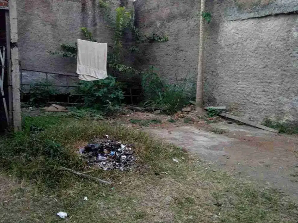 Beli Rumah  Hitung Tanah Mekarwangi dekat pusat Niaga Mekar wangi