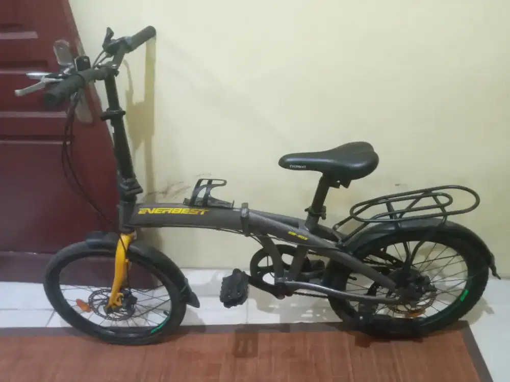 Sepeda lipat everbest