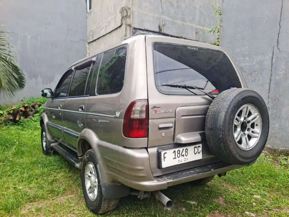 Isuzu Grand touring 2009 Diesel