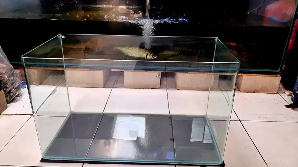 Aquarium bending bekas