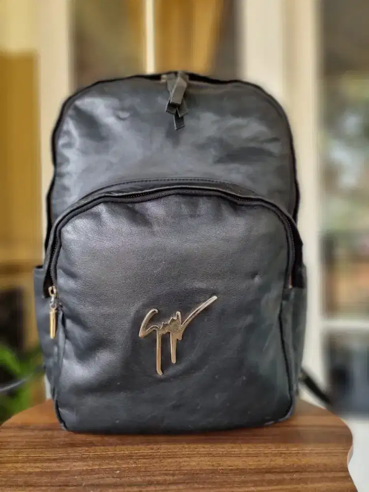 Ransel kulit brand Guiseppe Zanotti