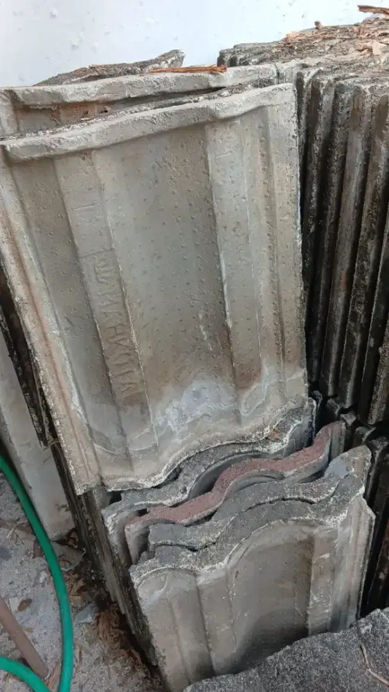 Genteng beton second kondisi bagus