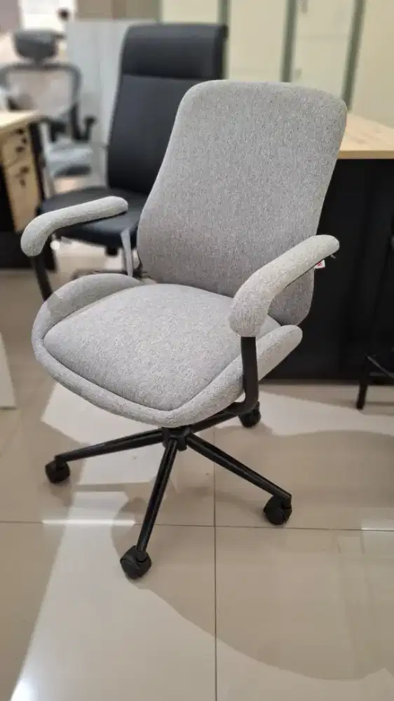 KURSI KANTOR STAFF KOKOH BESI EMPUK