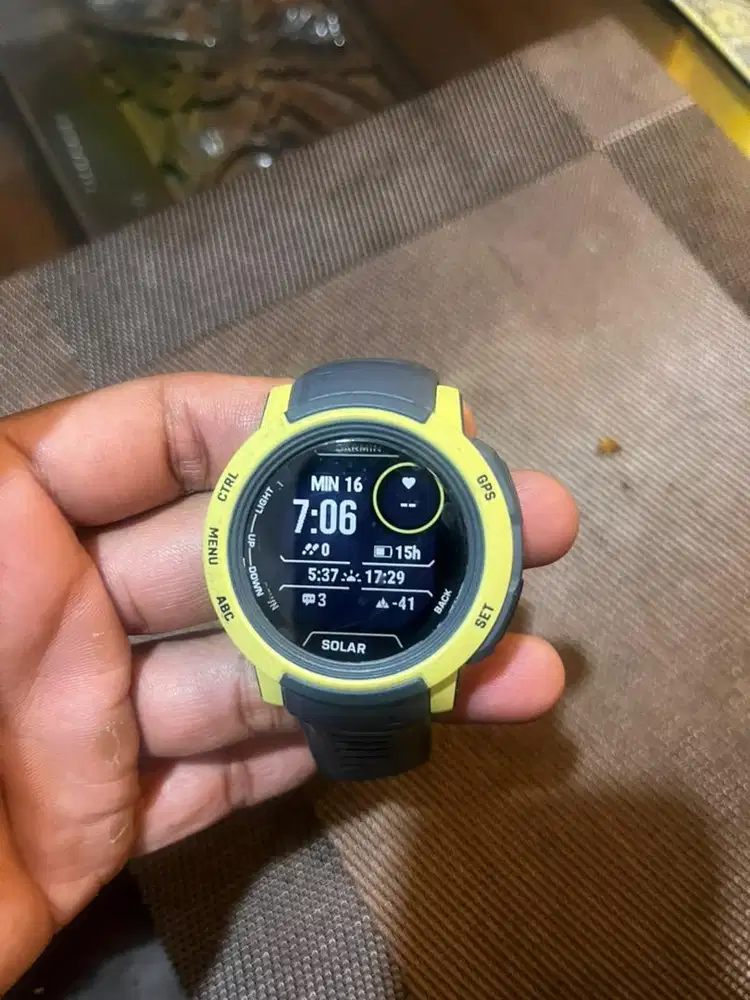 garmin instict 2 surf