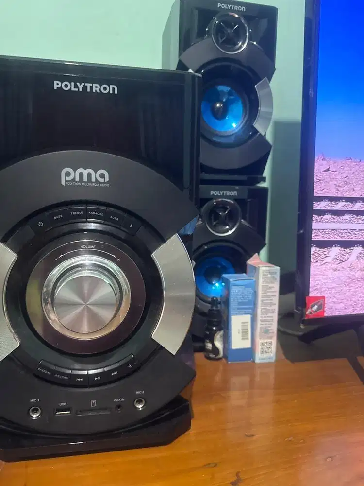 meja tv juga kayu biasa