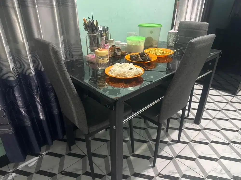 sepatu berbagai merek ada yg jarang pakai ada masih baru