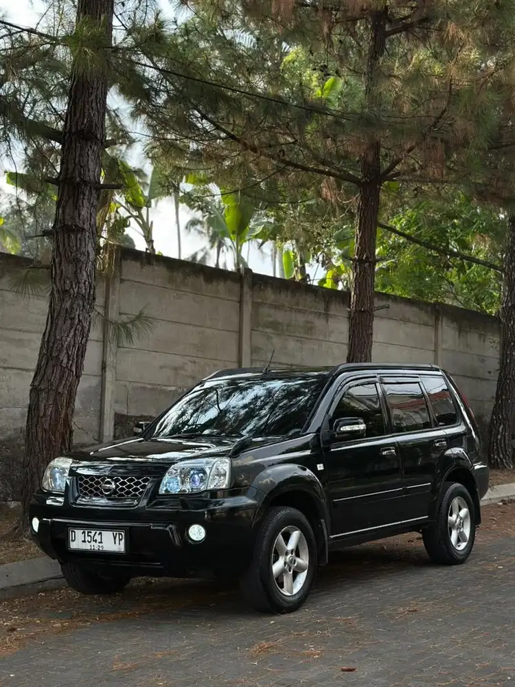 Nissan X-Trail 2.5 XT 2004 AT Mulus Siap Pakai!