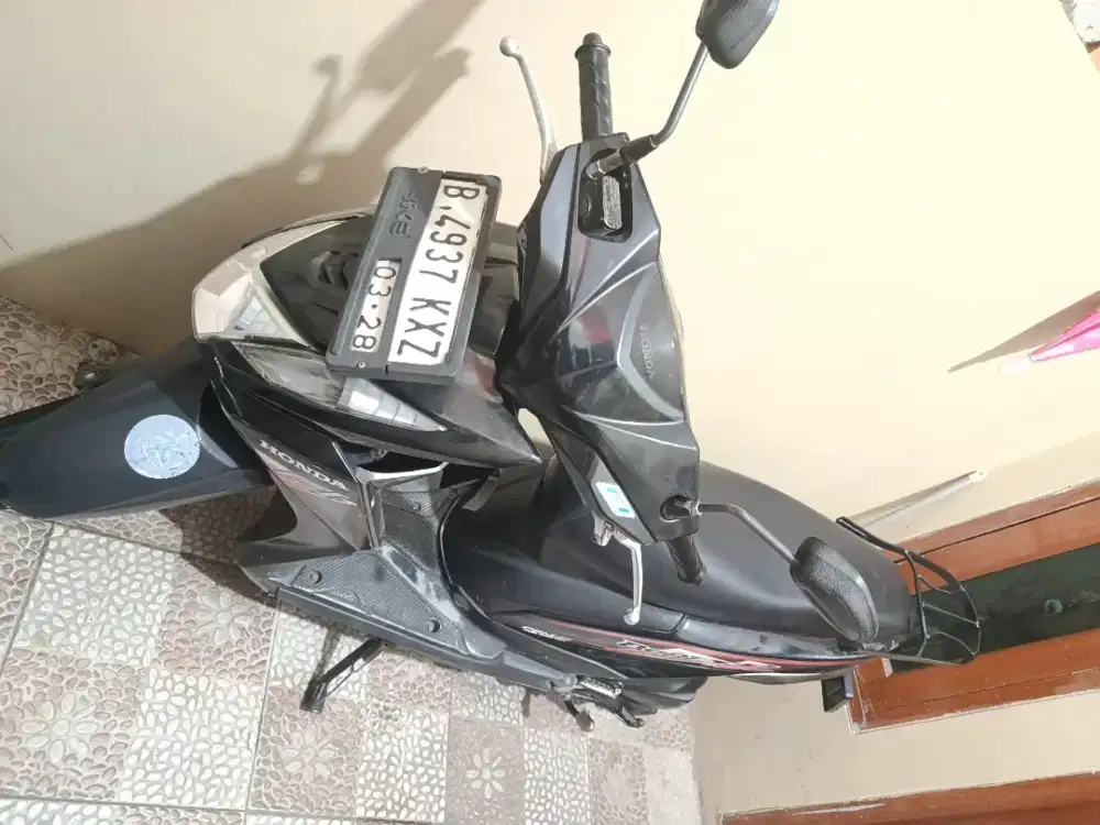 Jual honda Beat tahun 2013 injeksi