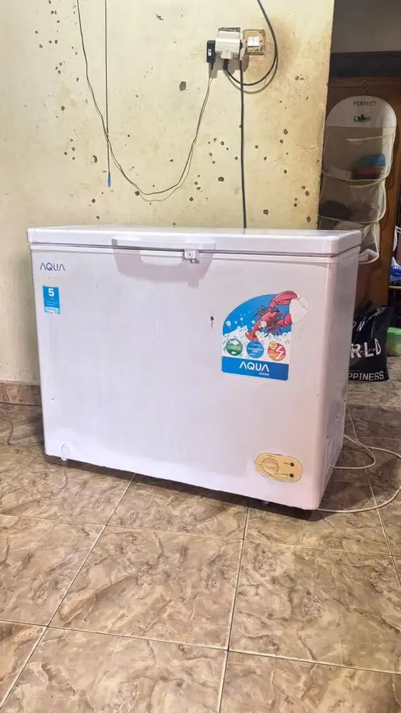 freezer box aqua 200 liter