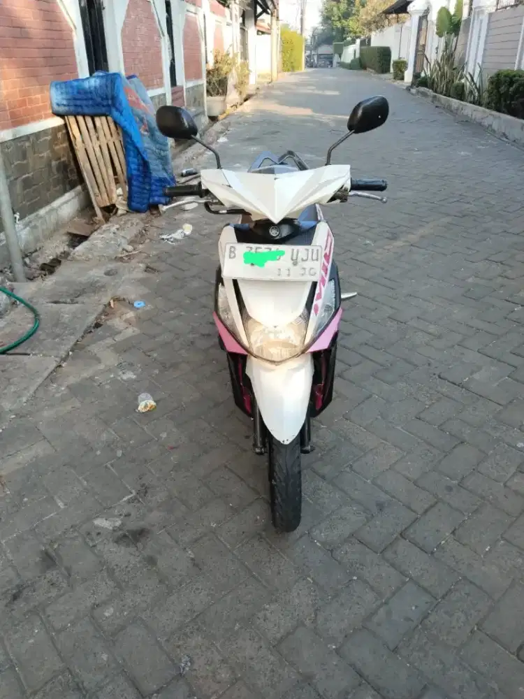 Jual motor Yamaha Mio M3 2015 lengkap pajak hidup