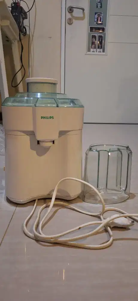 Philips HR 2826 Juicer Extractor – Kondisi Seperti Baru, Lengkap