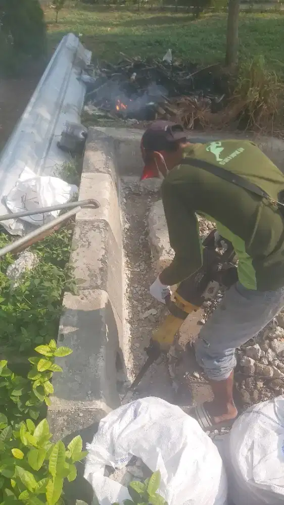 Jasa tukang bangunan harian & Borongan