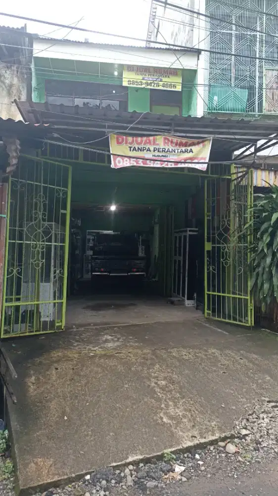 Dijual rumah jalan veteran Utara pinggir jalan bagus untuk usaha