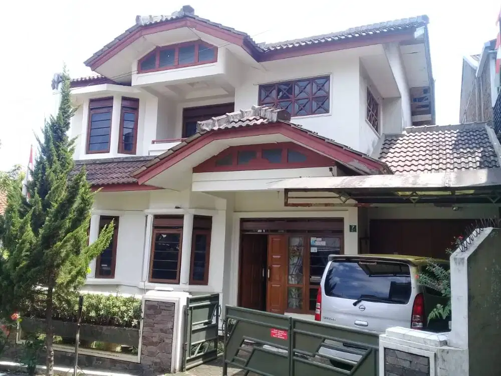 Dijual / Disewakan Rumah Dalam Komplek di Cimahi