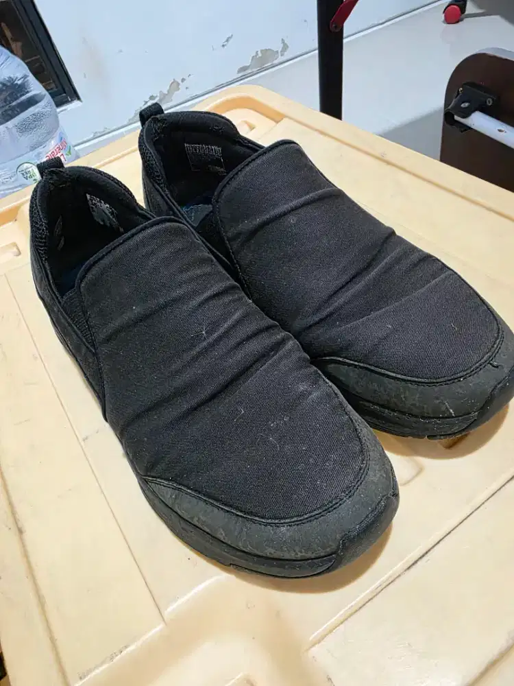 Sepatu Walking Skechers Pria Ukuran 43