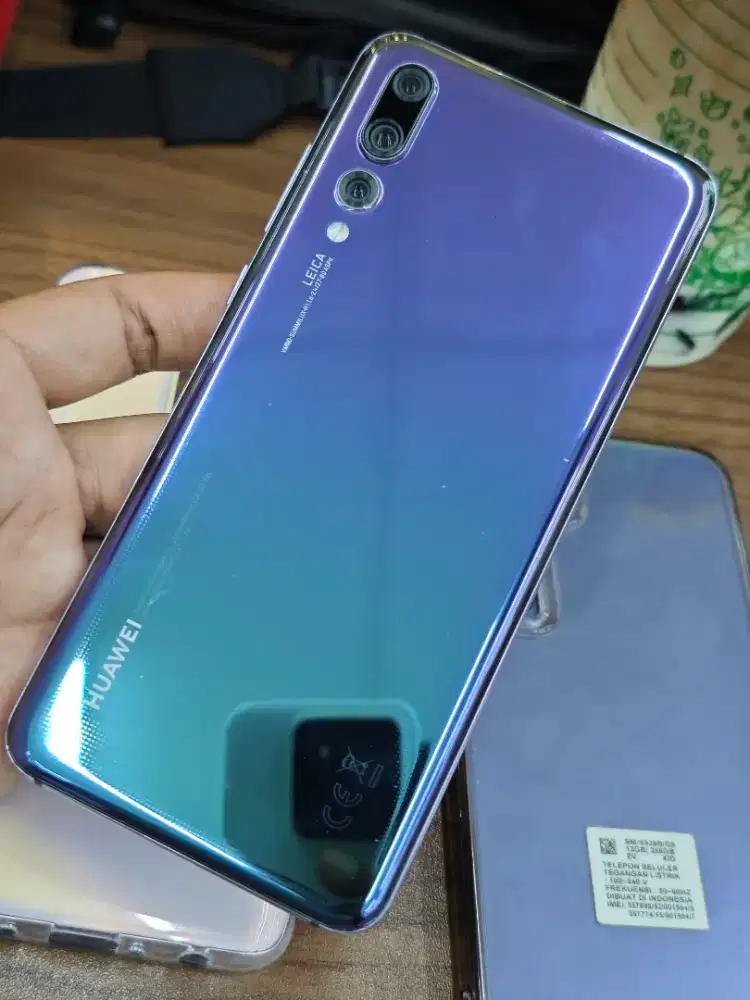 Huawei P20 Pro 6/128 ex resmi hp softcase aja