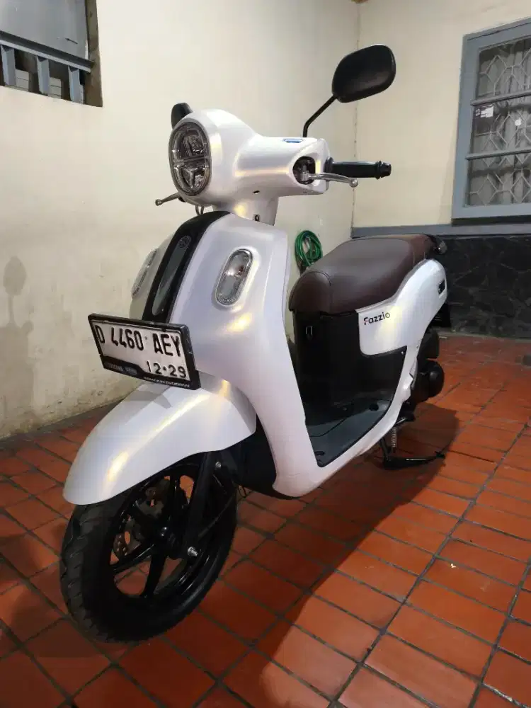 Yamaha Fazzio Lux Pearl White 2024 Mulus
