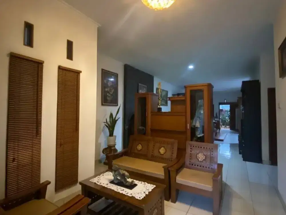 Rumah Bagus sangat terawat Di Arcamanik Endah Bandung