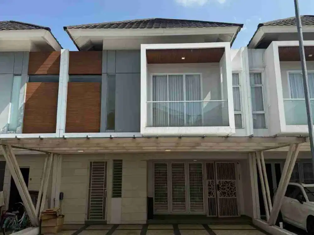 Disewakan Cepat Rumah Full Furnished Kamar 3+1 di Riviera Puri