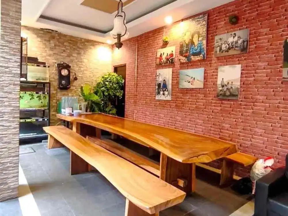Punya Taman Indoor & Kolam Koi! Dijual Rumah 2 Lantai di Cluster Asia Tropis